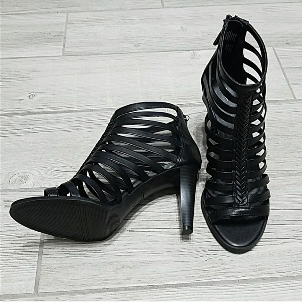 Black Strappy Caged Sandals 8.5